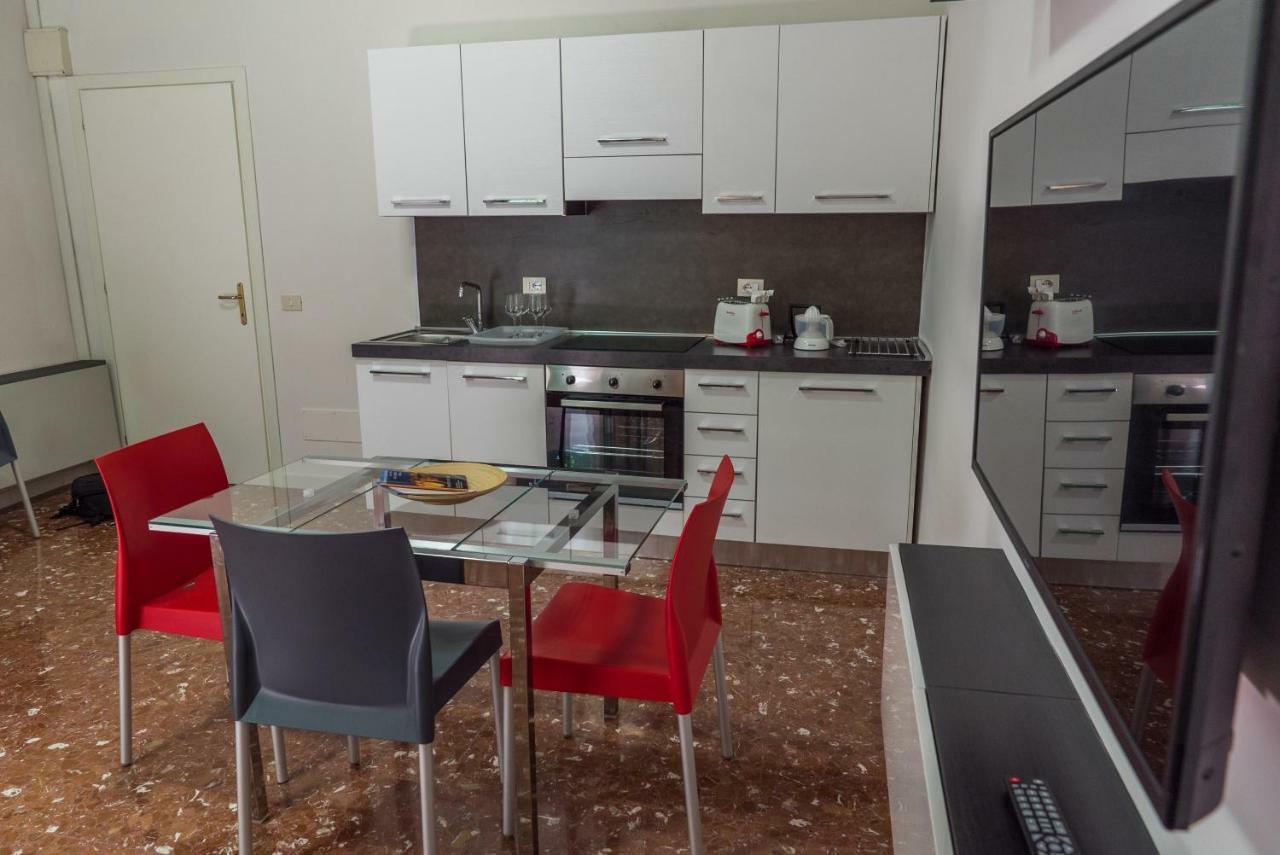 Modern Apartments Palestrina Bagian luar foto