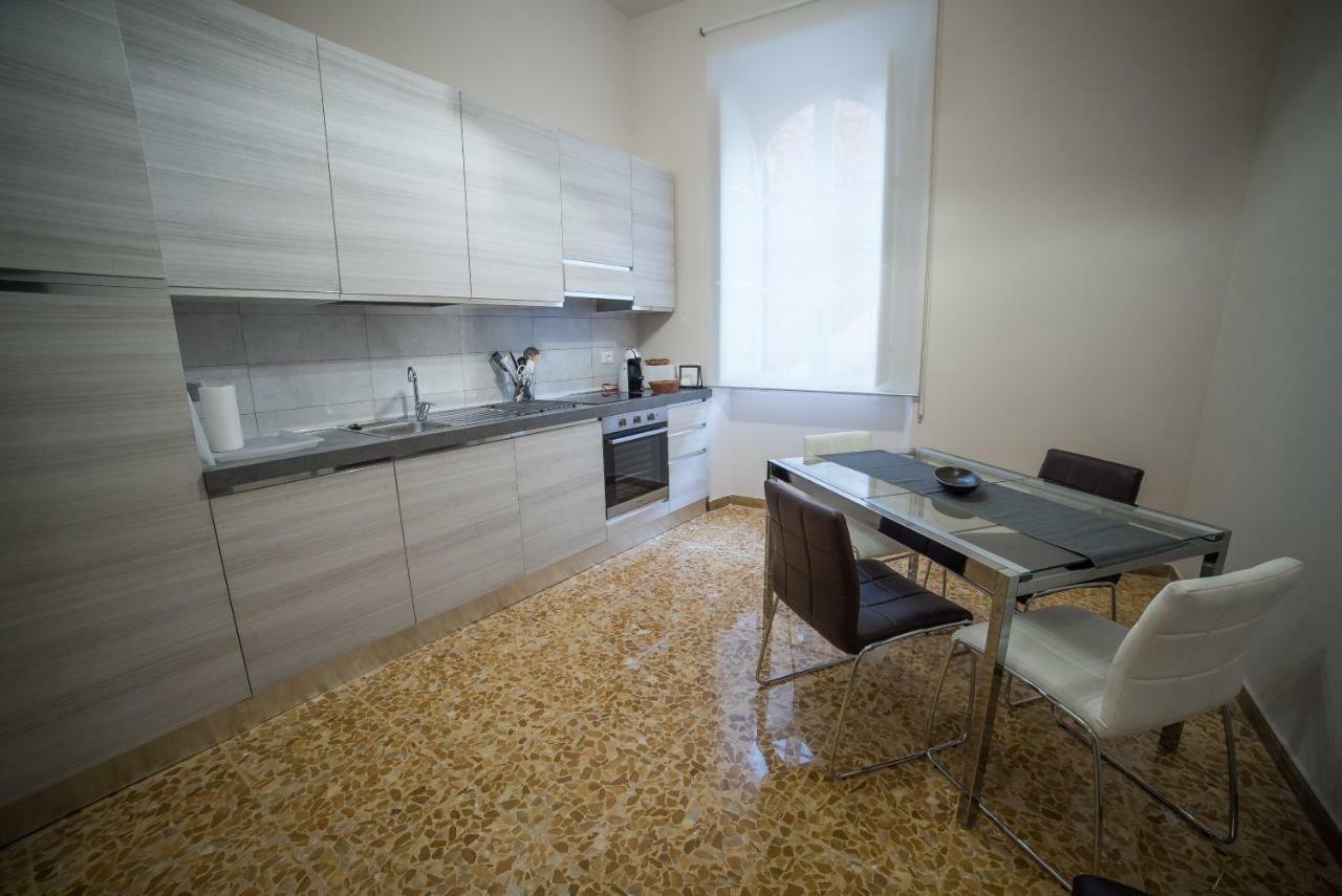 Modern Apartments Palestrina Bagian luar foto